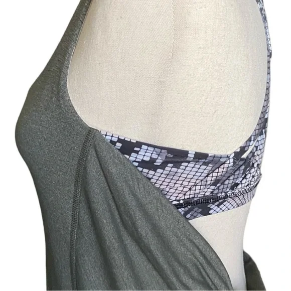 LULULEMON-WILD TANK-SIZE 6 - Picture 8 of 16